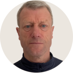 Robert Hope  HEAD COACH